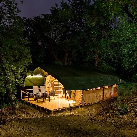 Safari Tent At Kemp Stribrny Rybnik