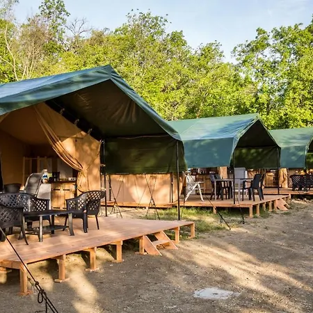 Tente de luxe Safari Tent At Kemp Stribrny Rybnik