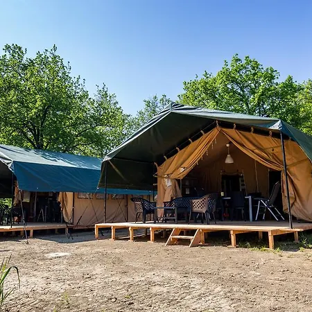 Safari Tent At Kemp Stribrny Rybnik *