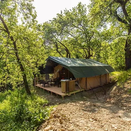 Safari Tent At Kemp Stribrny Rybnik
