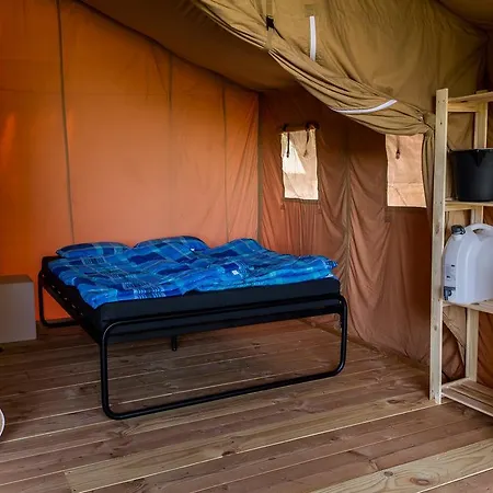 Safari Tent At Kemp Stribrny Rybnik * Hradec Králové