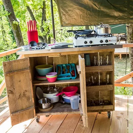 Tente de luxe Safari Tent At Kemp Stribrny Rybnik *